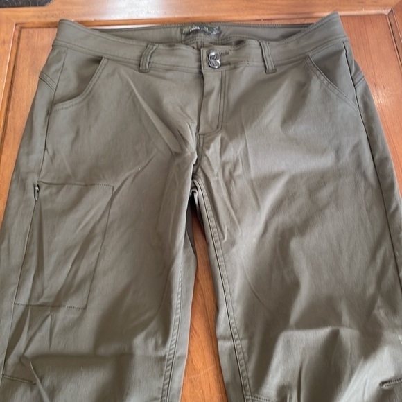 PRANA Nylon Roll Up Hiking Pants Size 12 - Picture 2 of 10